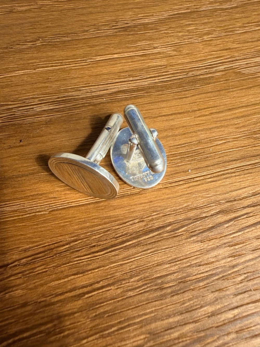 Tiffany & Co. Engine-turned Oval Cuff Links in Silver - Picture 2 of 4